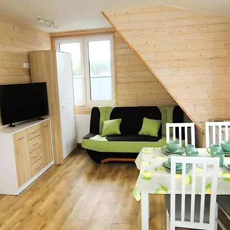 Apartmán In Wise Ka With A Large Terrace Wisełka